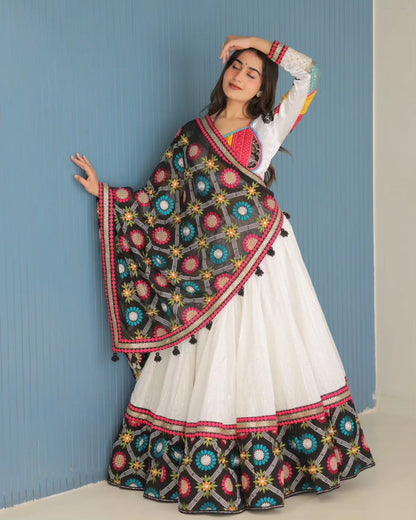 1543 LENGHA CHOLI