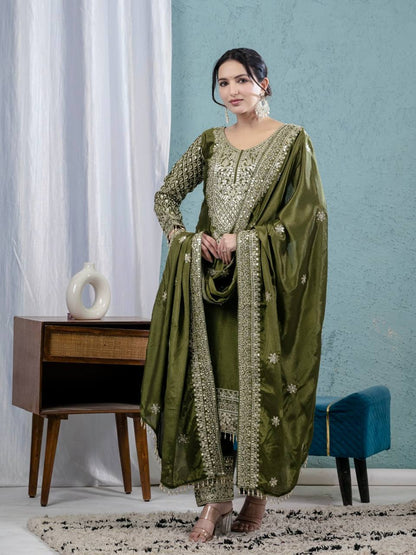Zivika Chinnon Code Embroidered Suit Set