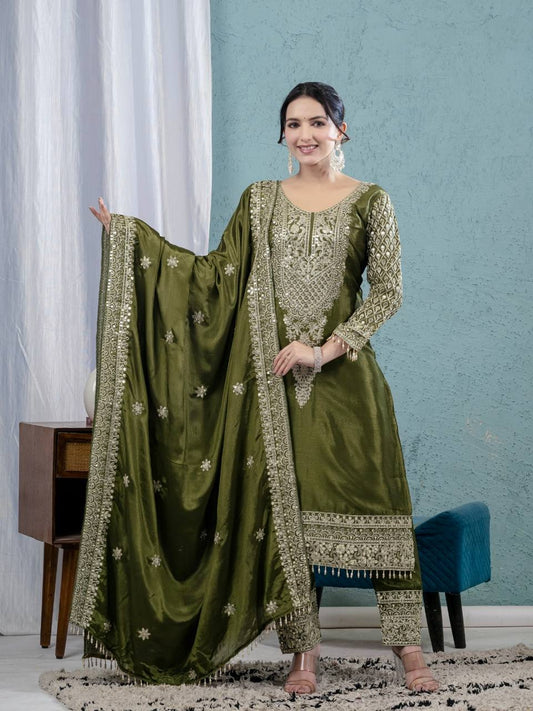 Zivika Chinnon Code Embroidered Suit Set