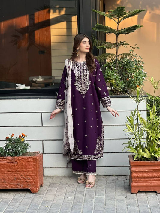 Kiara Faux Georgette Elegance Suit Set
