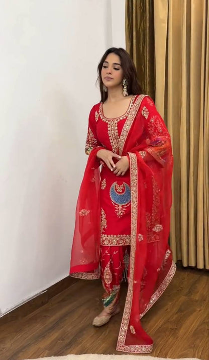 Tavira Crep Shine Suit Set