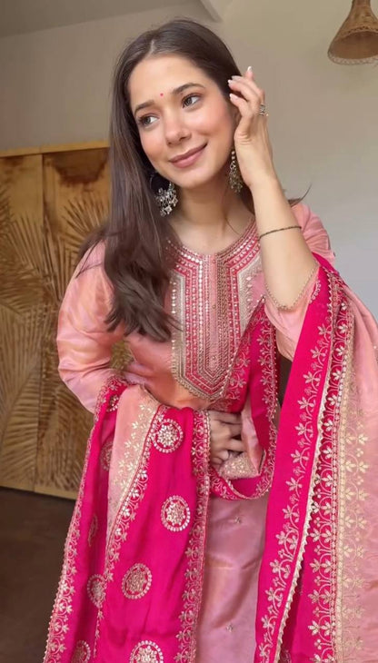 Zareen Glow Fendy Silk Set
